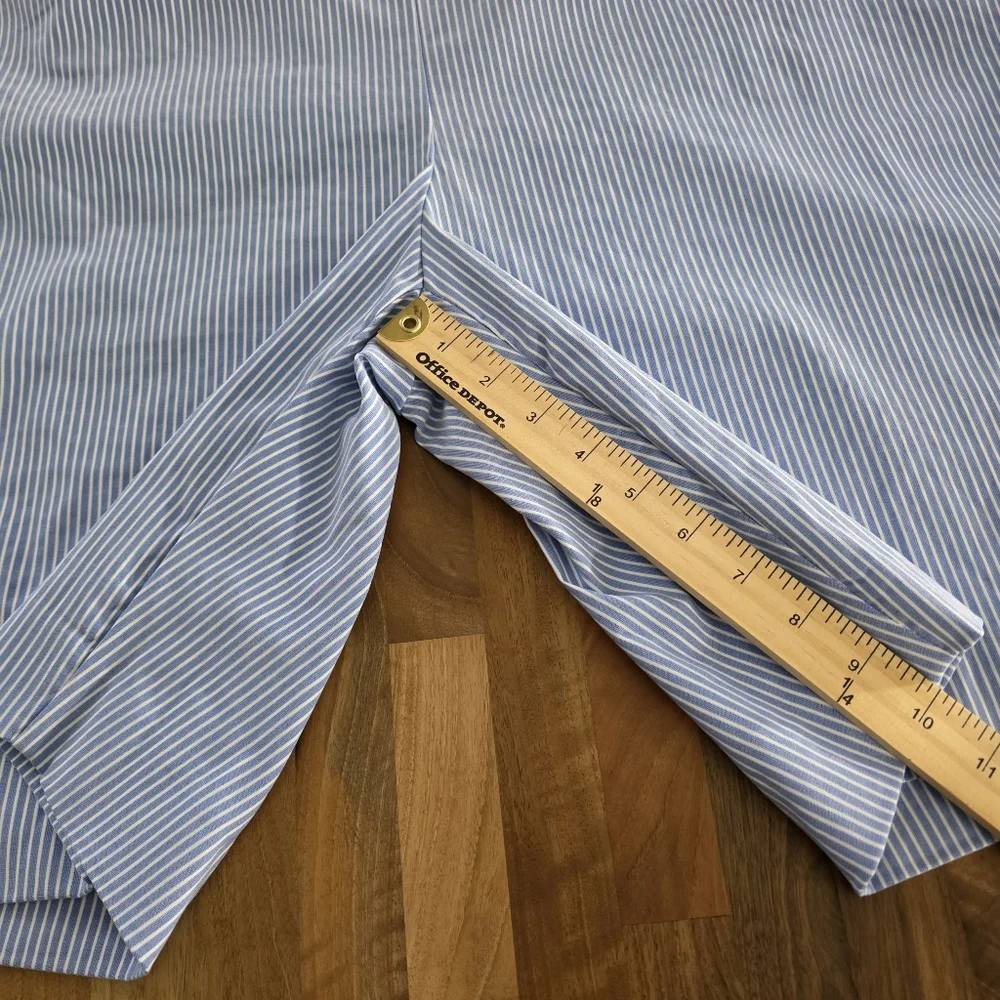 NWT Chico's Perfect Stretch Josie Slim Striped Chambray Shorts Size 18